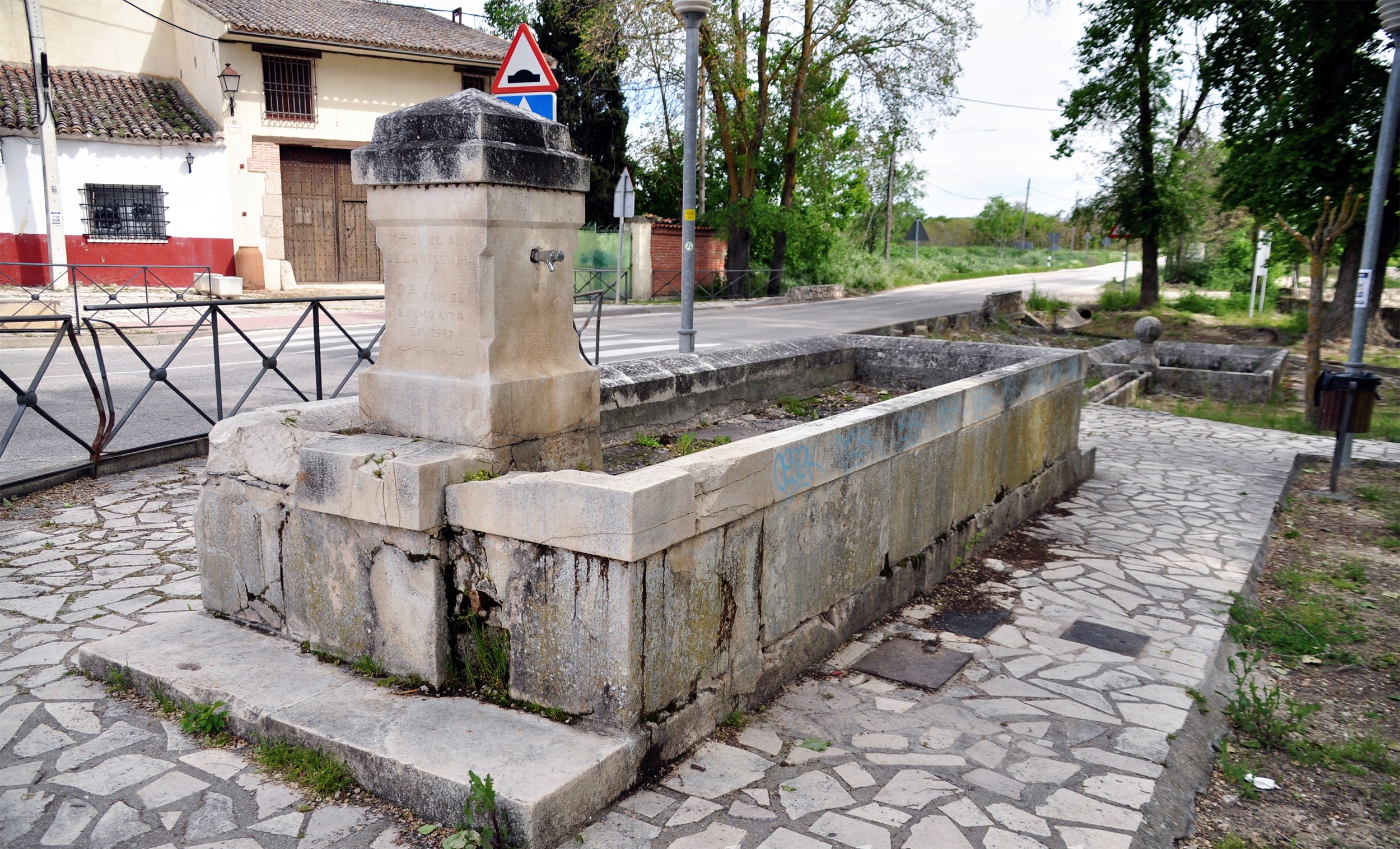 Conjunto de La Poza, que incluye la fuente y el lavadero, es uno de los elementos patrimoniales más destacados de Pozuelo del Rey
