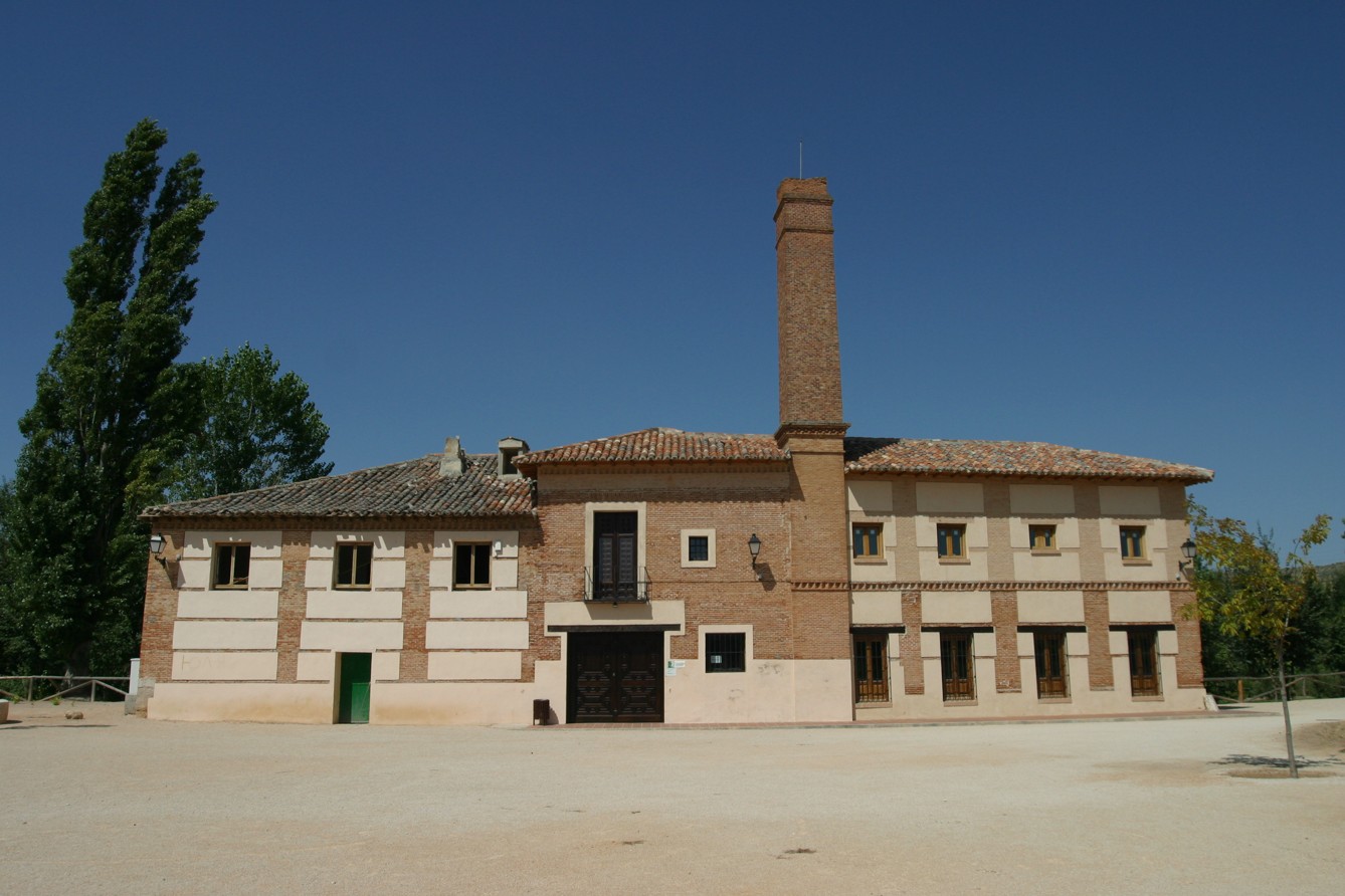 Preserved building of the former hydraulic flour mill of Morata de Tajuña.